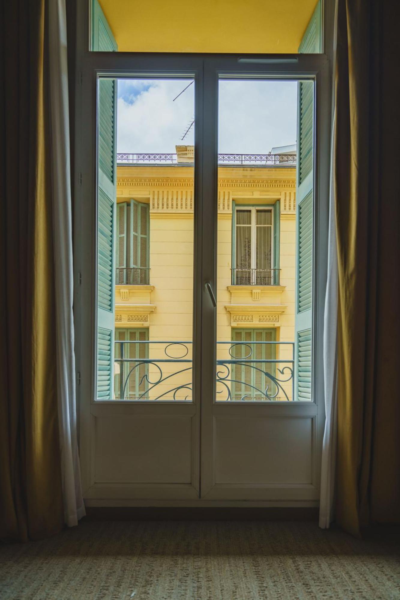 Gounod Fully Renovated 4*